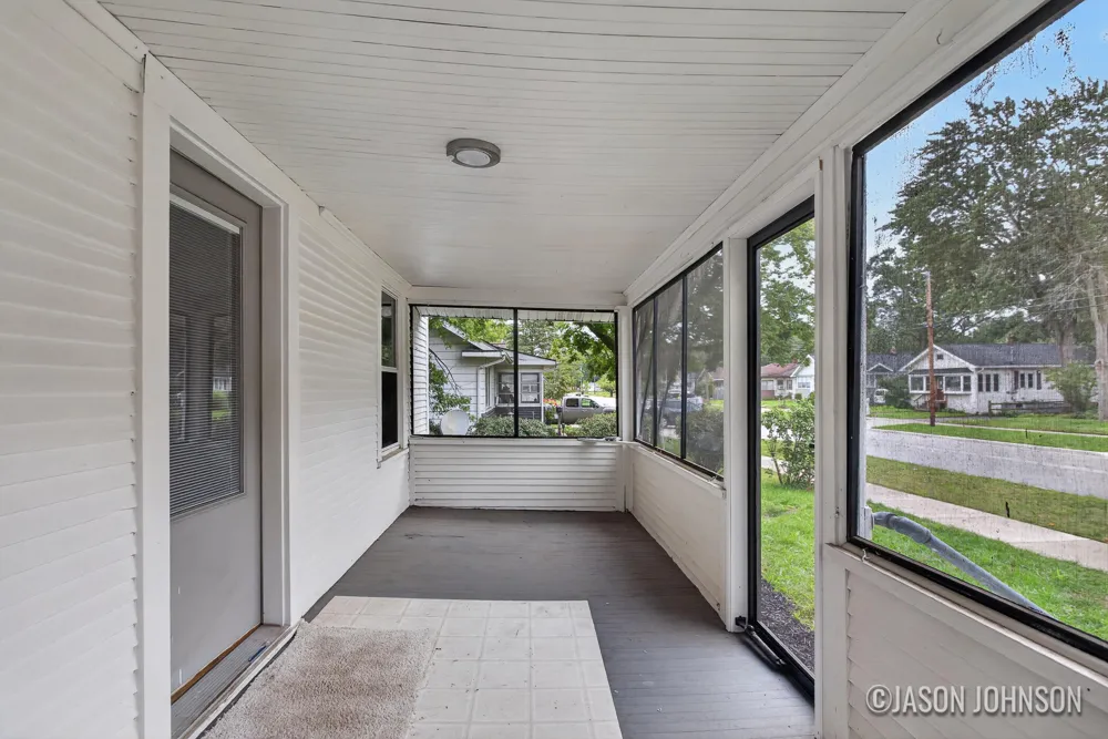 307 Ridgewood Street SE Kentwood City, MI 49548