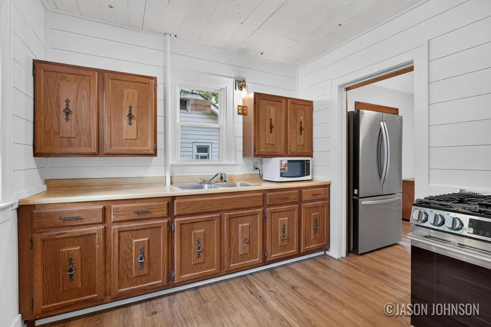 307 Ridgewood Street SE Kentwood City, MI 49548