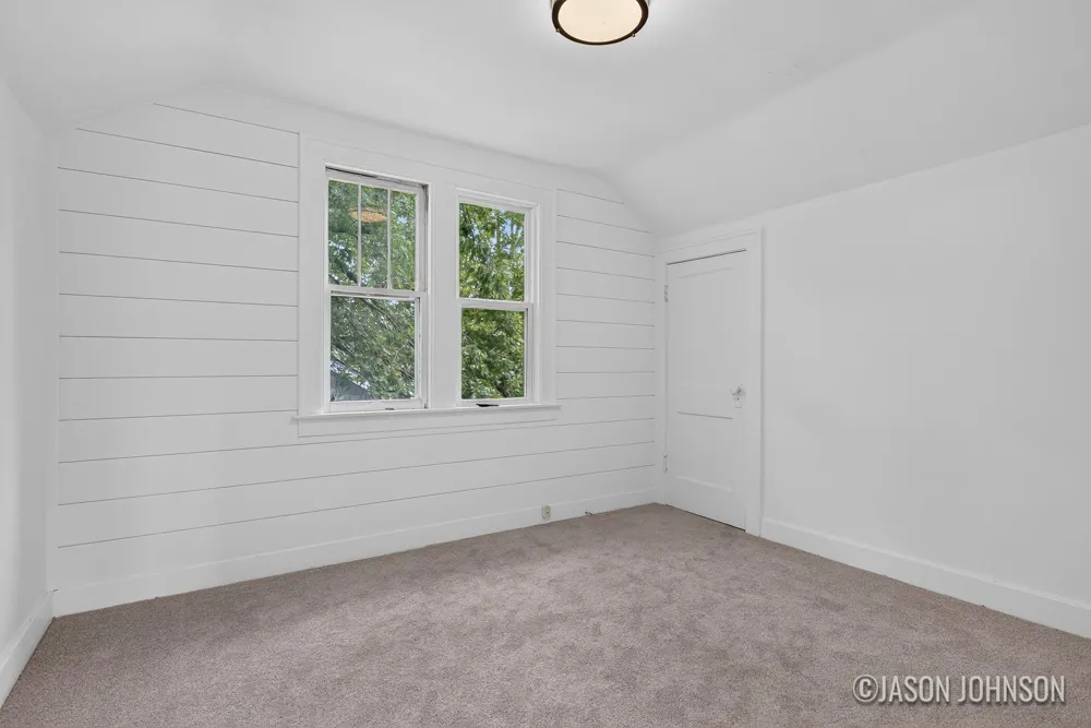 307 Ridgewood Street SE Kentwood City, MI 49548