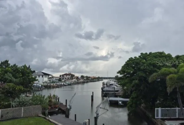 17603 1ST STREET E St Petersburg, FL 33708