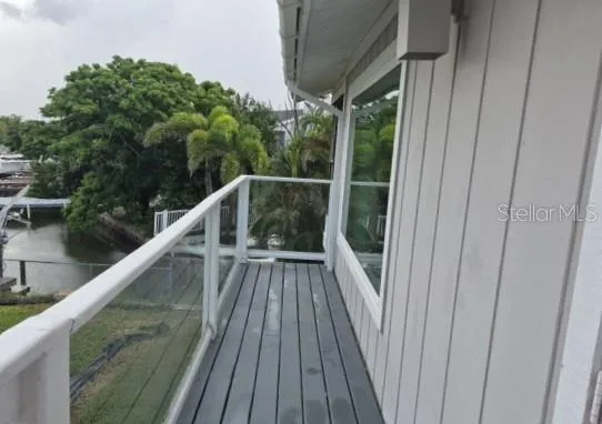 17603 1ST STREET E St Petersburg, FL 33708