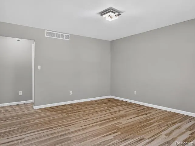 8564 Windsor Court Superior Charter Township, MI 48198