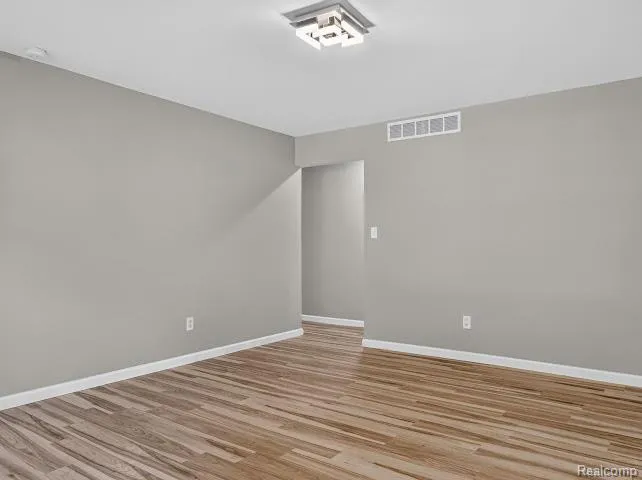 8564 Windsor Court Superior Charter Township, MI 48198
