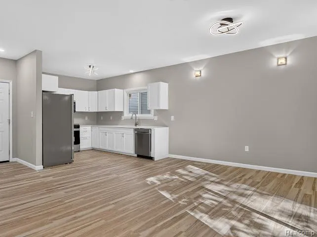 8564 Windsor Court Superior Charter Township, MI 48198