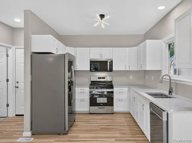 8564 Windsor Court Superior Charter Township, MI 48198