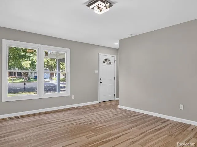8564 Windsor Court Superior Charter Township, MI 48198