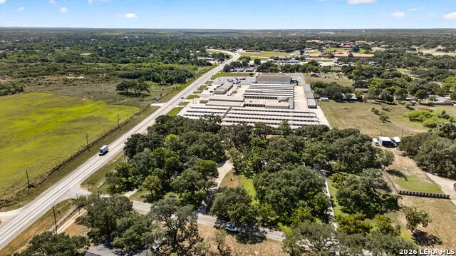 1205 YELLOWSTONE ST Pleasanton, TX 78064