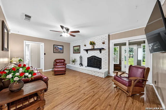 1205 YELLOWSTONE ST Pleasanton, TX 78064