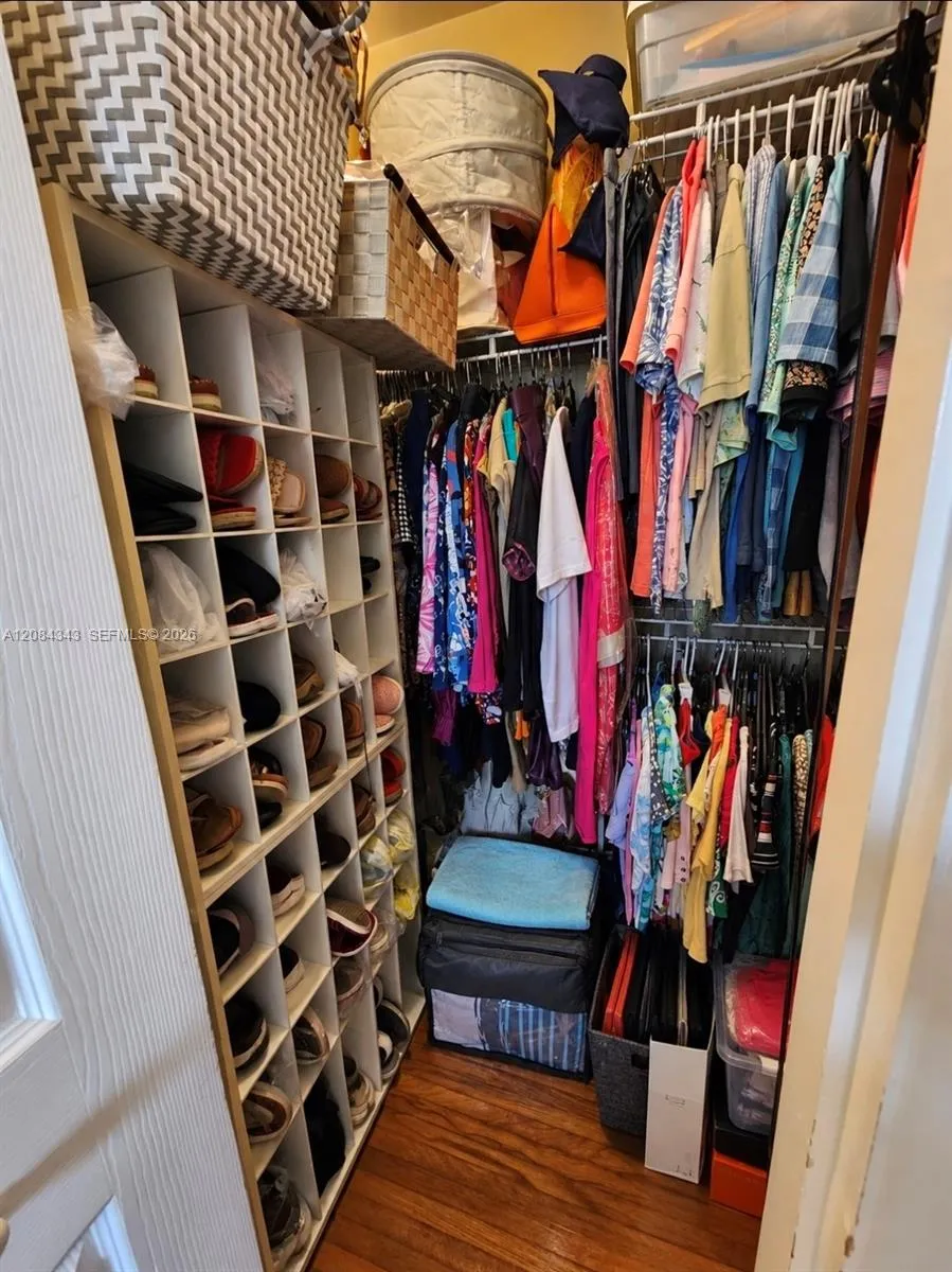 130 E 35th St Hialeah, FL 33013