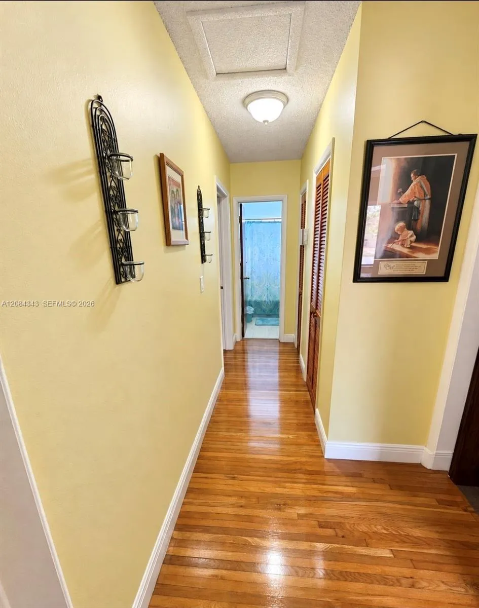 130 E 35th St Hialeah, FL 33013