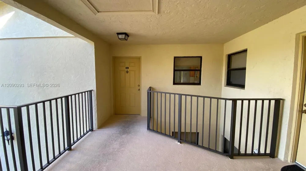 1566 Lake Crystal Dr #E West Palm Beach, FL 33411