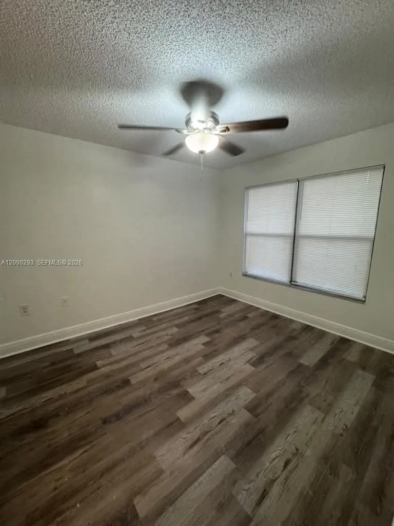 1566 Lake Crystal Dr #E West Palm Beach, FL 33411