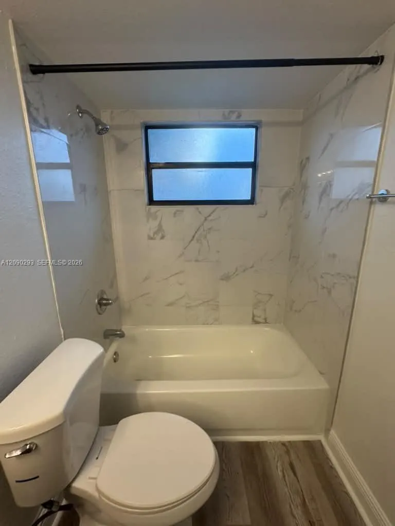 1566 Lake Crystal Dr #E West Palm Beach, FL 33411