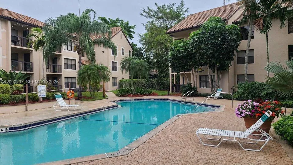 4501 W Mcnab Rd #23 Pompano Beach, FL 33069