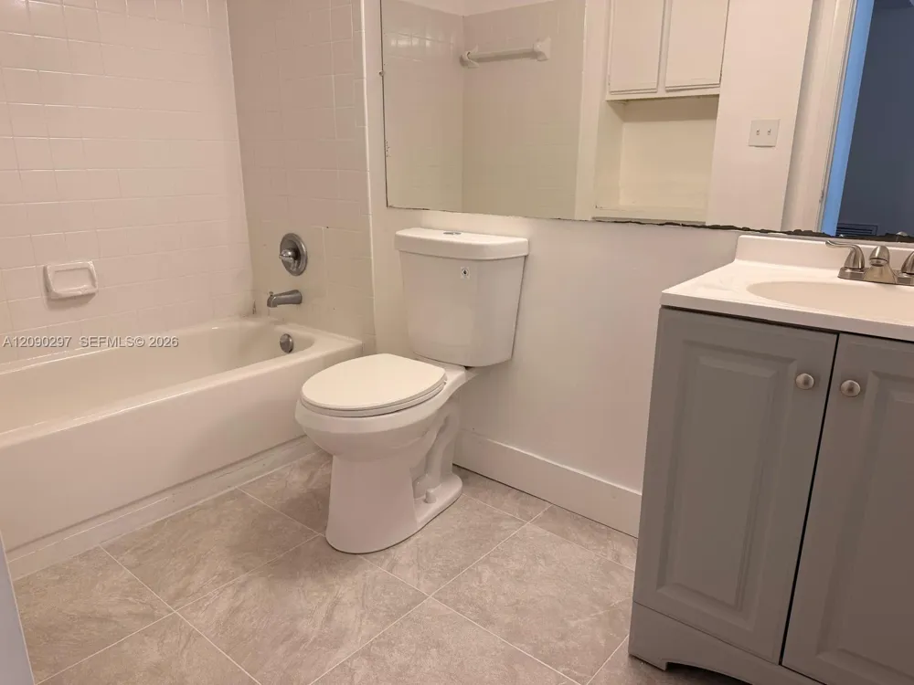 4501 W Mcnab Rd #23 Pompano Beach, FL 33069