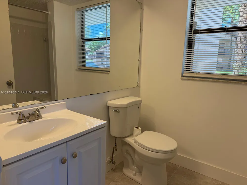 4501 W Mcnab Rd #23 Pompano Beach, FL 33069