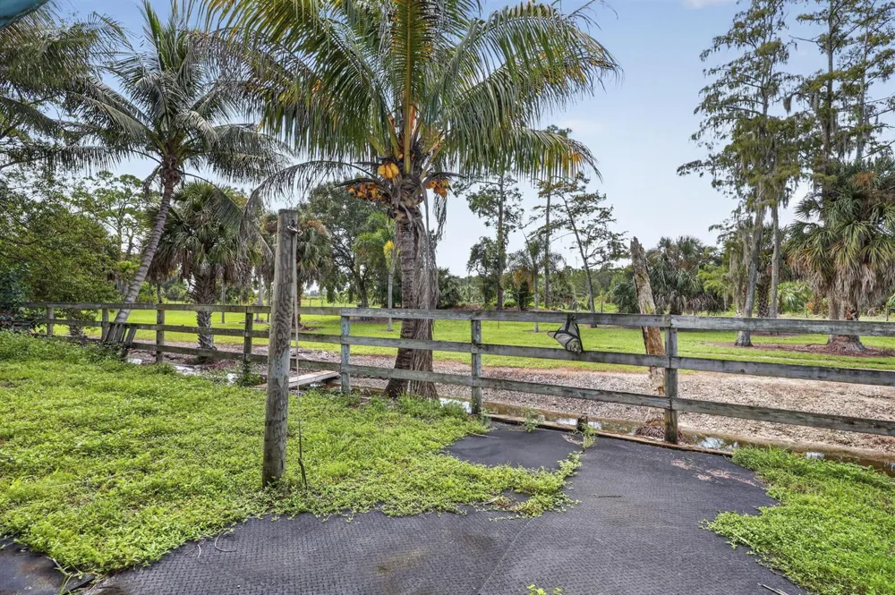 10920 Barn Road Lake Worth, FL 33449