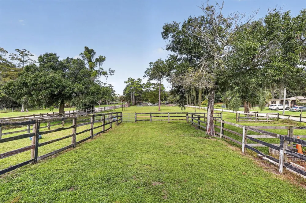 10920 Barn Road Lake Worth, FL 33449