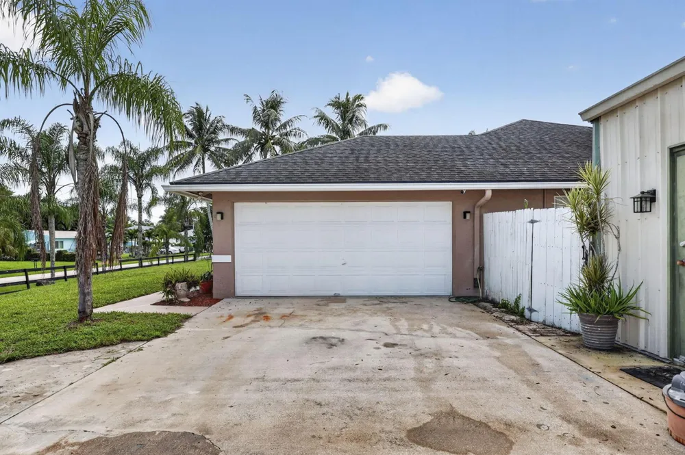 10920 Barn Road Lake Worth, FL 33449