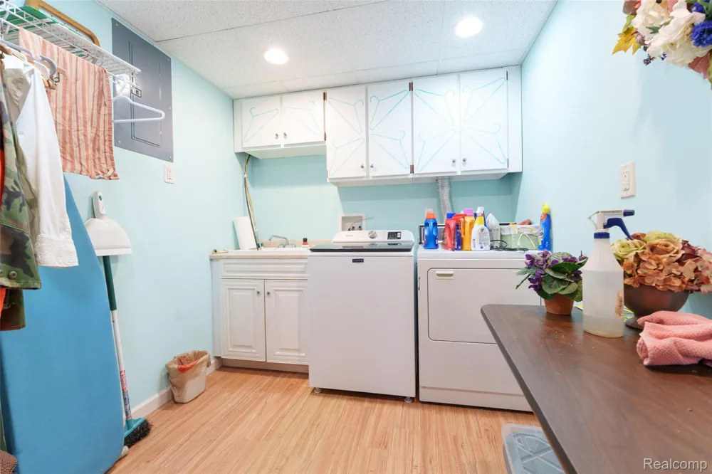 510 Victoria Square Square #25 Brighton City, MI 48116