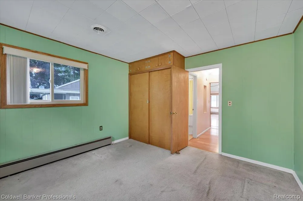 733 Lakeshore Drive Deerfield Township, MI 48421