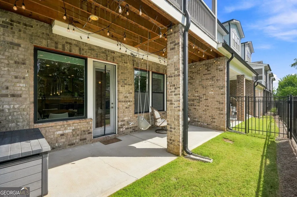 260 Walker AVE Roswell, GA 30076