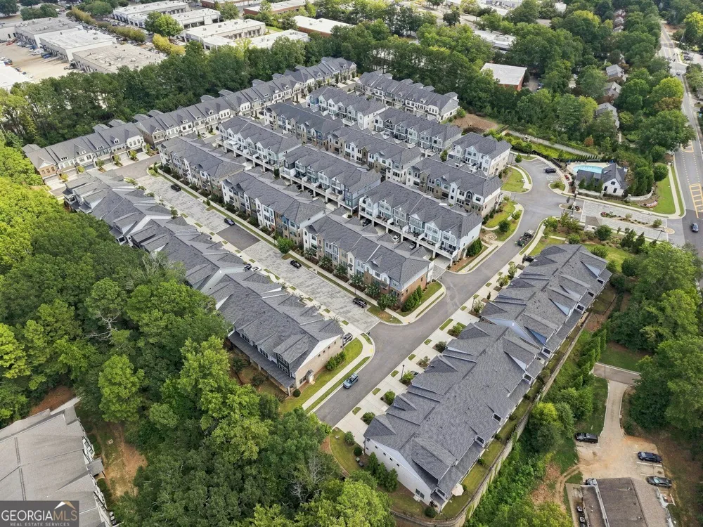 260 Walker AVE Roswell, GA 30076