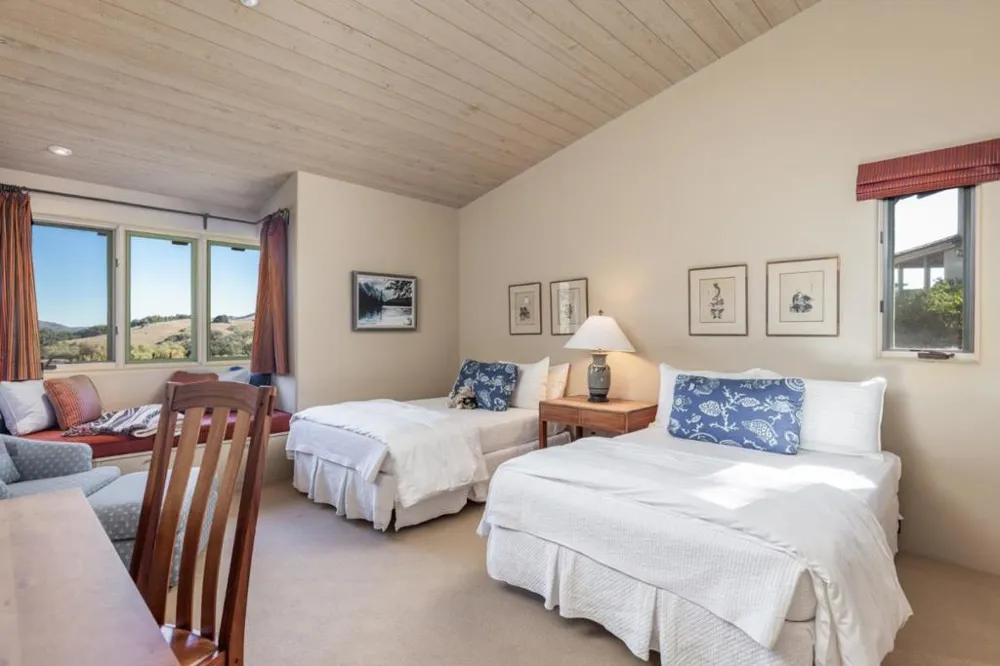 5 Via Vaquera Carmel, CA 93923