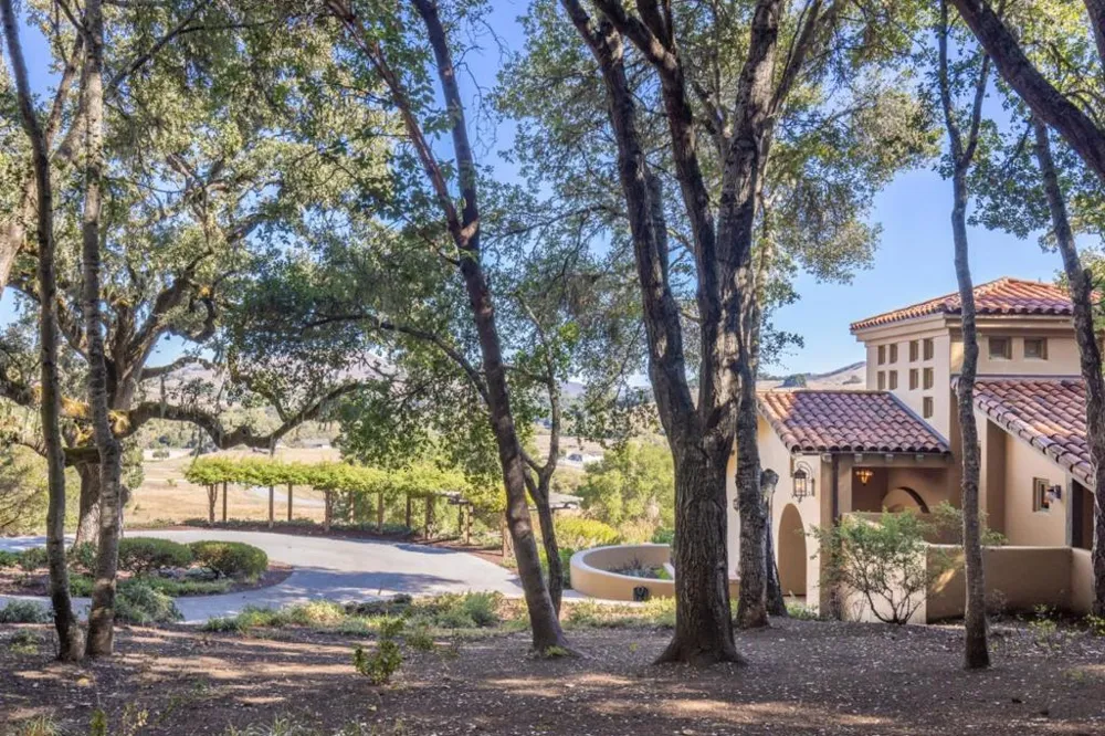 5 Via Vaquera Carmel, CA 93923
