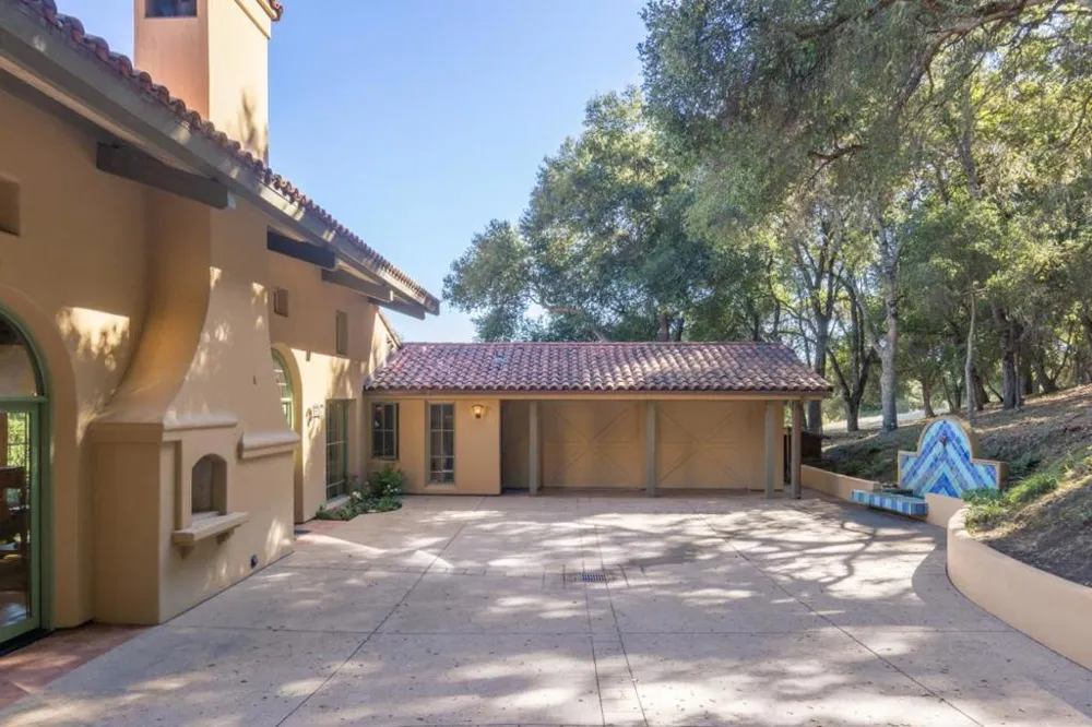 5 Via Vaquera Carmel, CA 93923