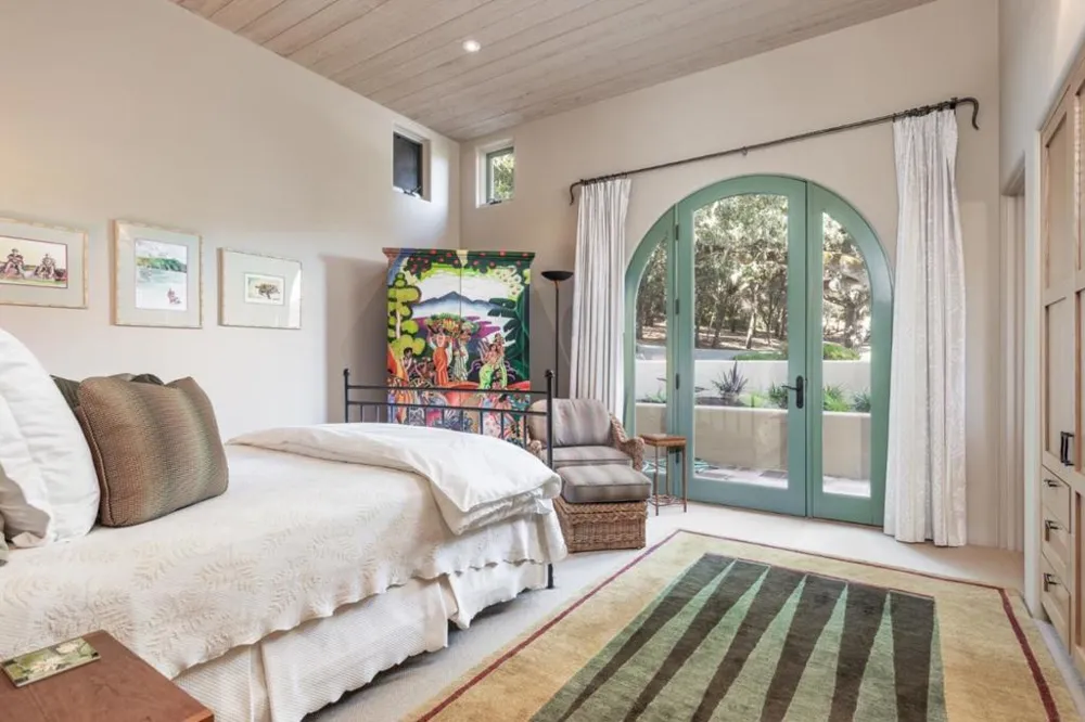 5 Via Vaquera Carmel, CA 93923
