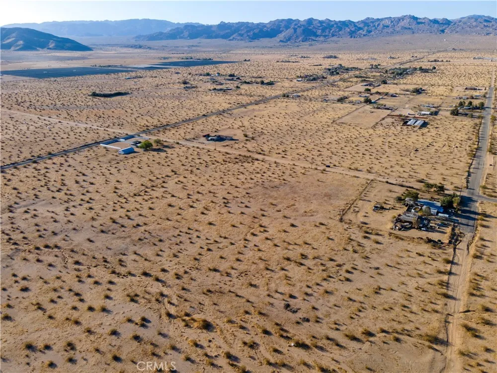 3 Sunflower Joshua Tree, CA 92252