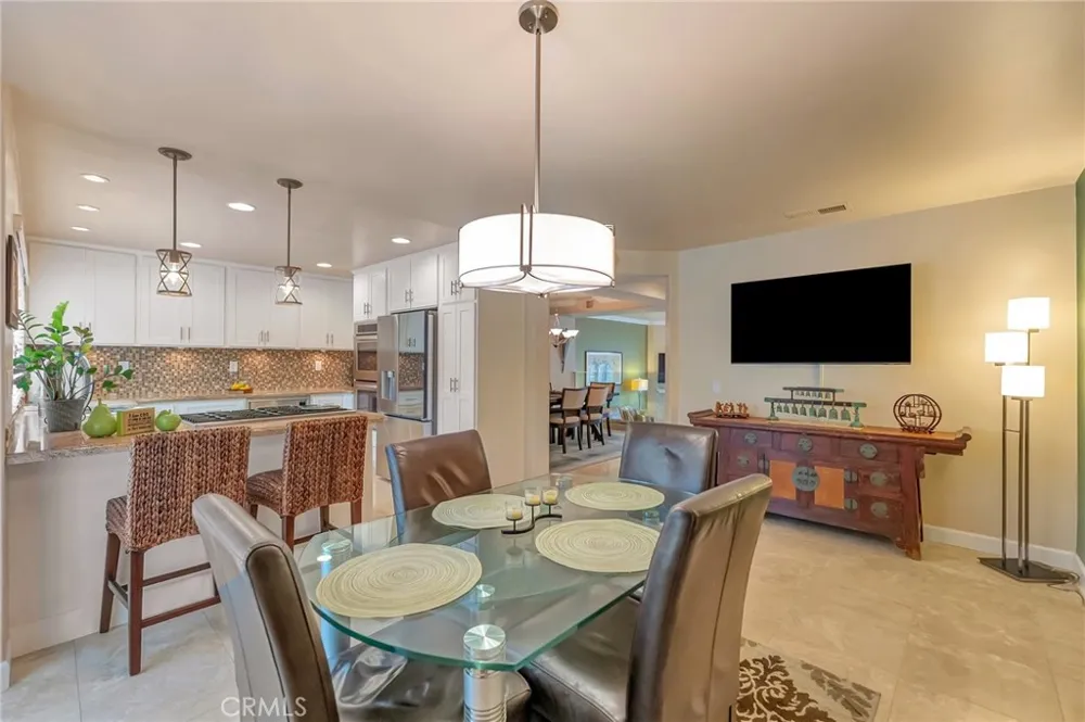 6065 Shadowbrook Circle Huntington Beach, CA 92648
