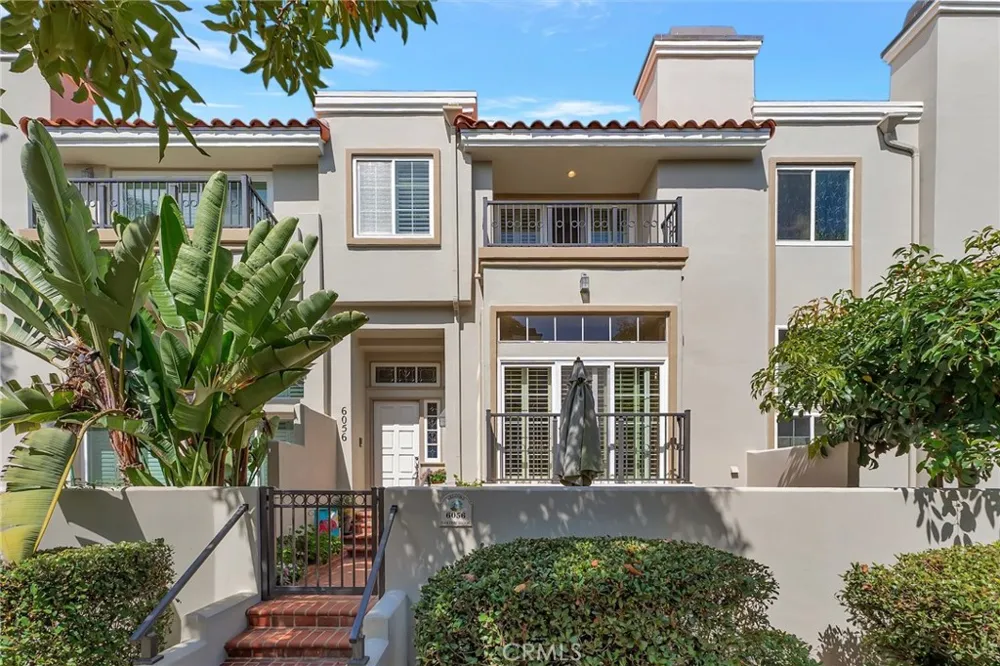 6065 Shadowbrook Circle Huntington Beach, CA 92648