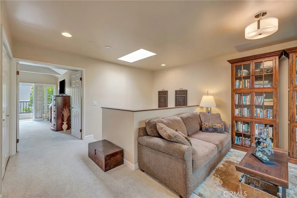 6065 Shadowbrook Circle Huntington Beach, CA 92648