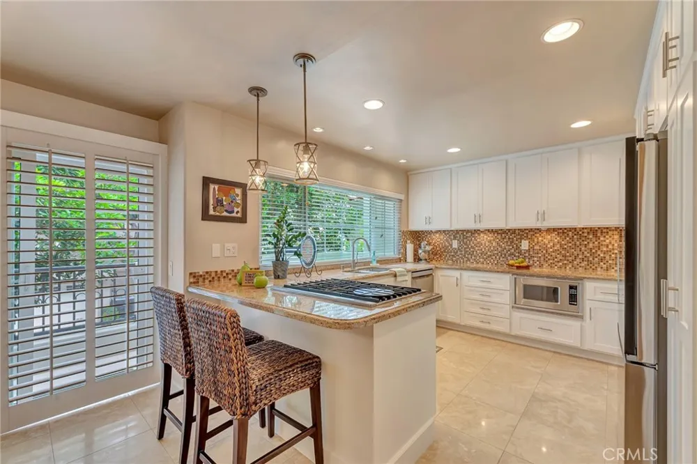 6065 Shadowbrook Circle Huntington Beach, CA 92648
