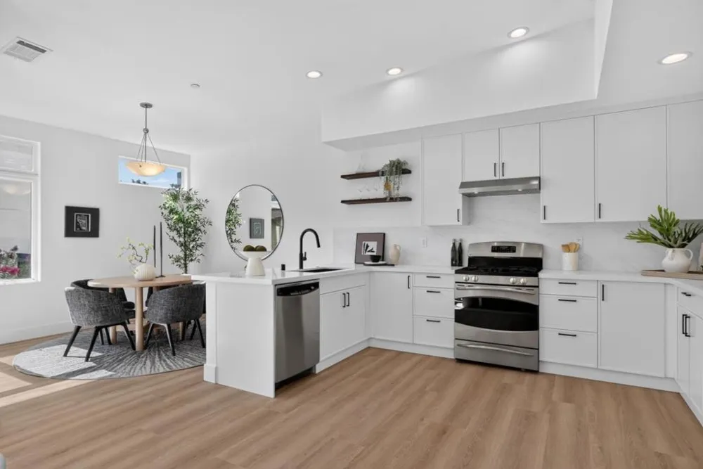 3281 Berryessa Street #3 Palo Alto, CA 94303