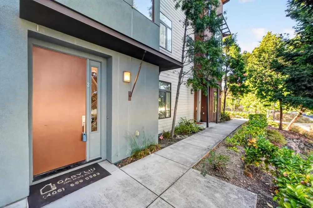 3281 Berryessa Street #3 Palo Alto, CA 94303