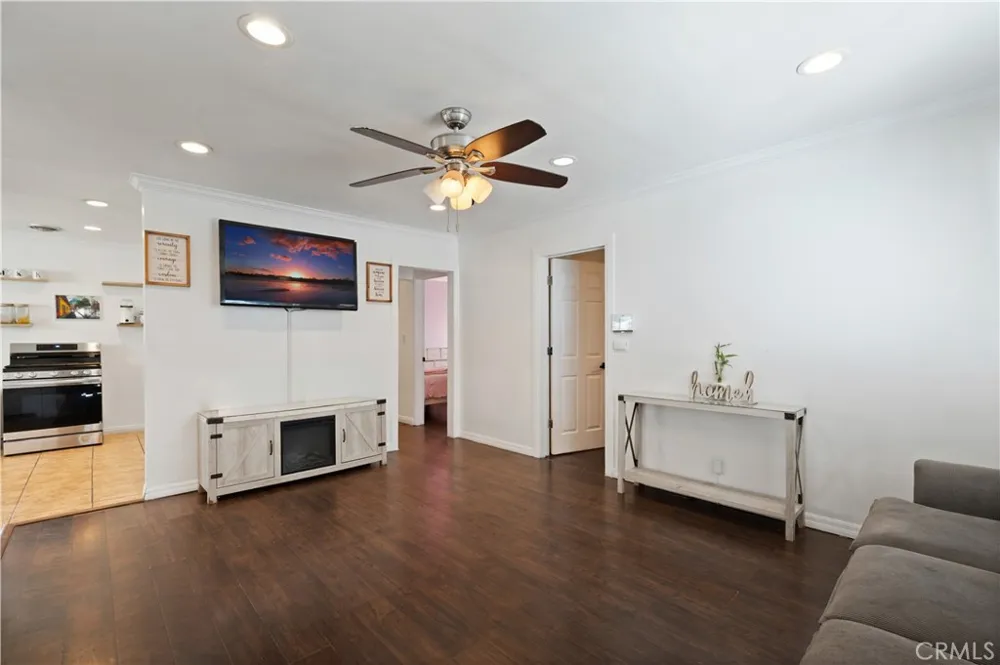 15212 Arcturus Avenue Gardena, CA 90249