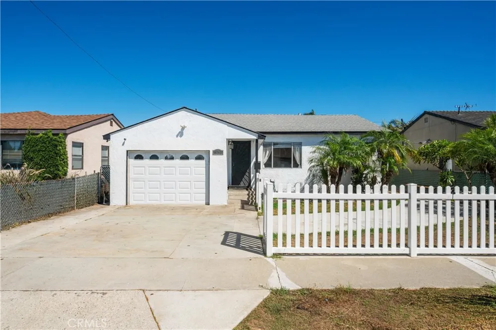 15212 Arcturus Avenue Gardena, CA 90249
