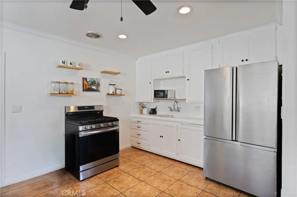 15212 Arcturus Avenue Gardena, CA 90249