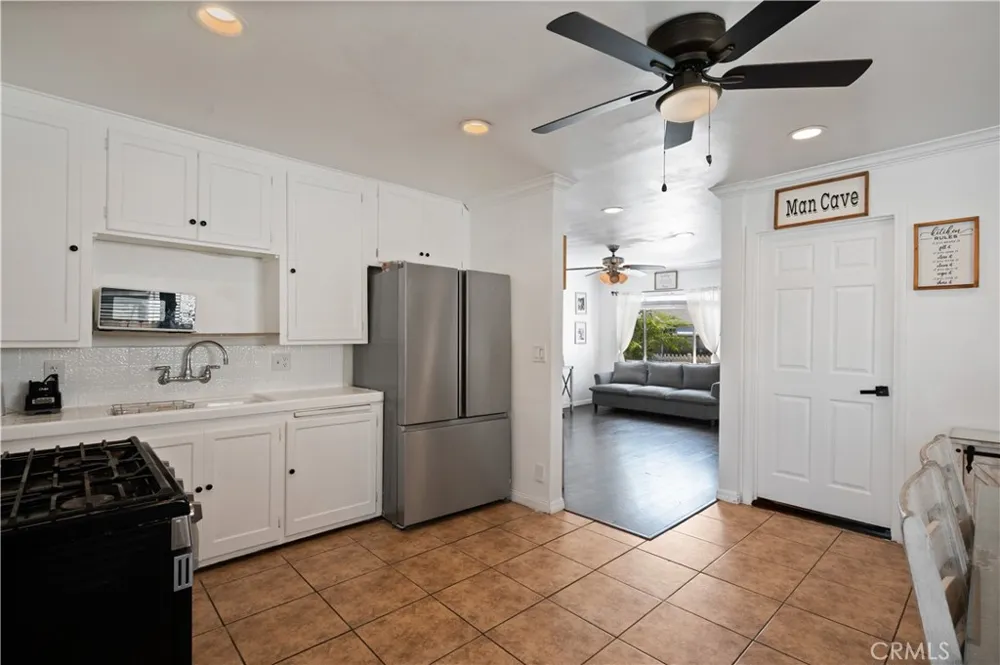 15212 Arcturus Avenue Gardena, CA 90249