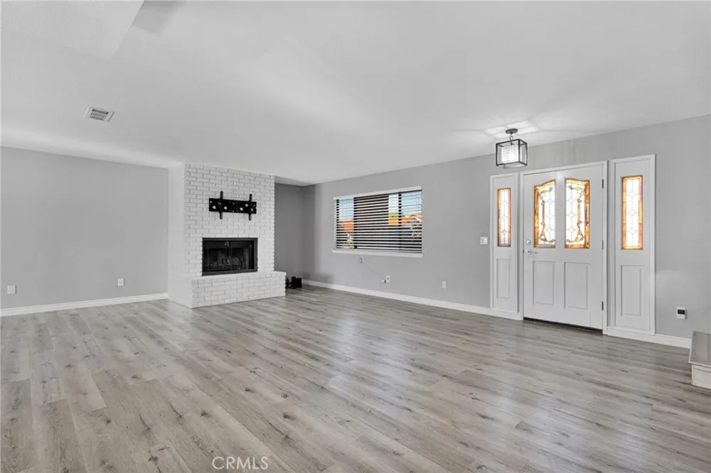 12458 Spring Valley Parkway Victorville, CA 92395