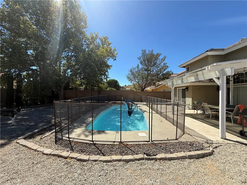42534 61st W Quartz Hill, CA 93536