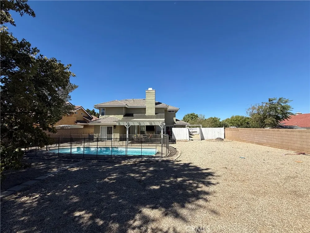 42534 61st W Quartz Hill, CA 93536