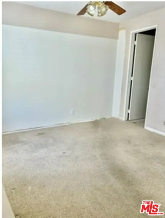 4949 Genesta Avenue #409 Los Angeles, CA 91316
