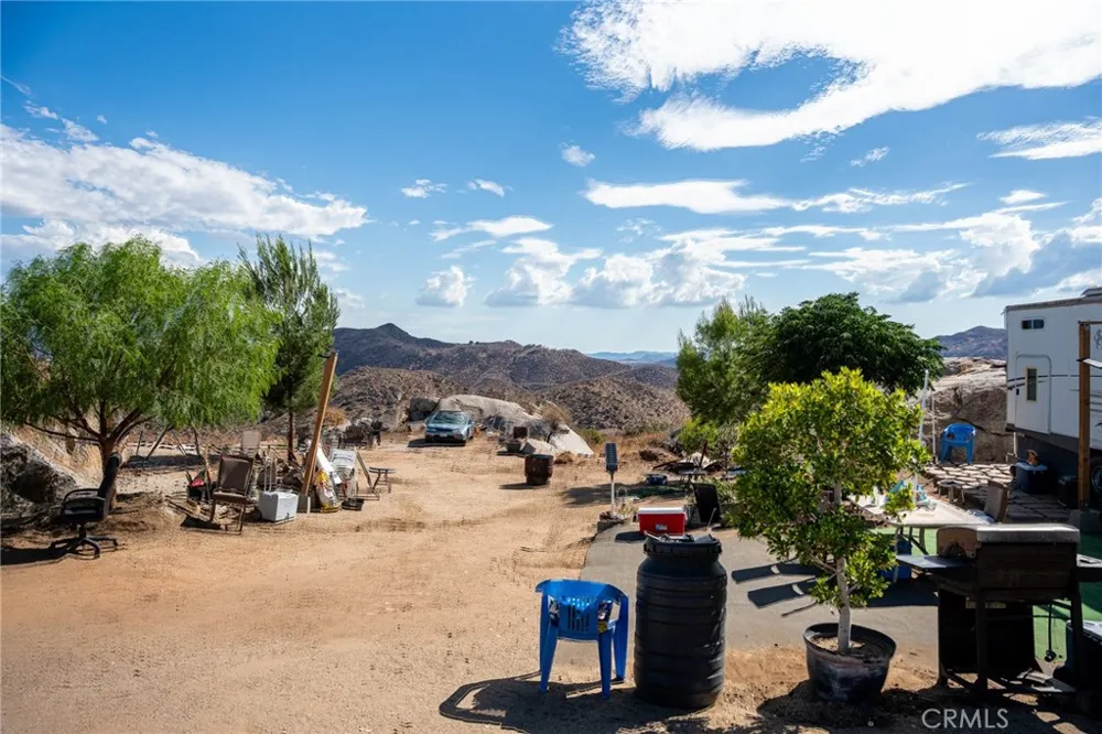 39 Minton Homeland, CA 92548