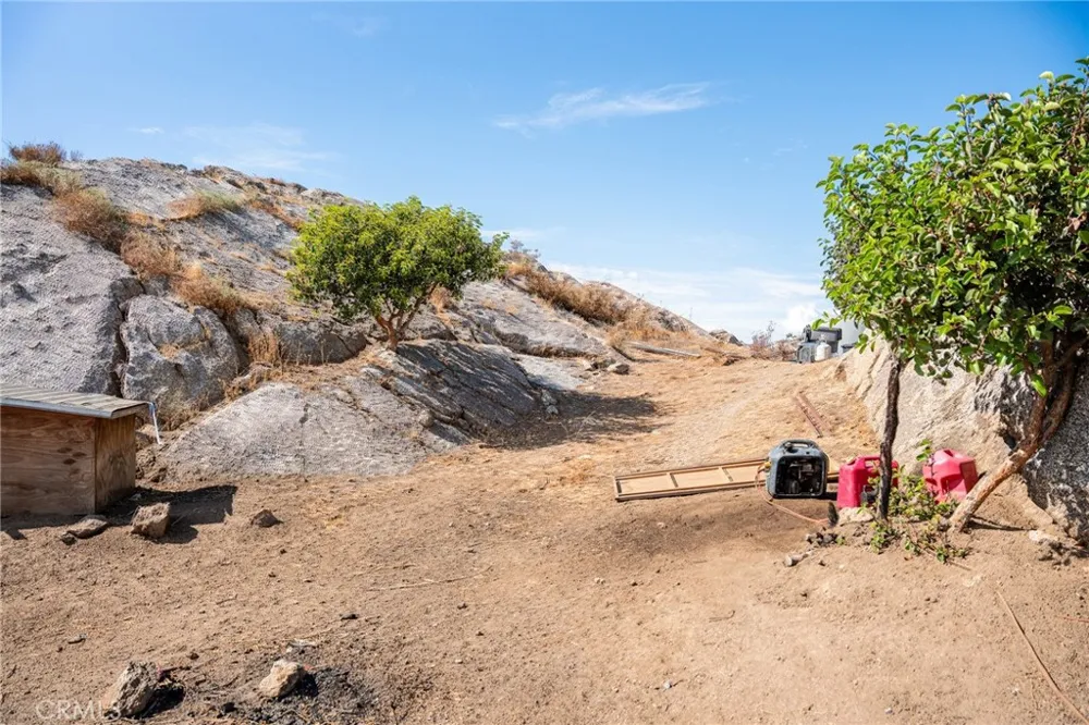 39 Minton Homeland, CA 92548