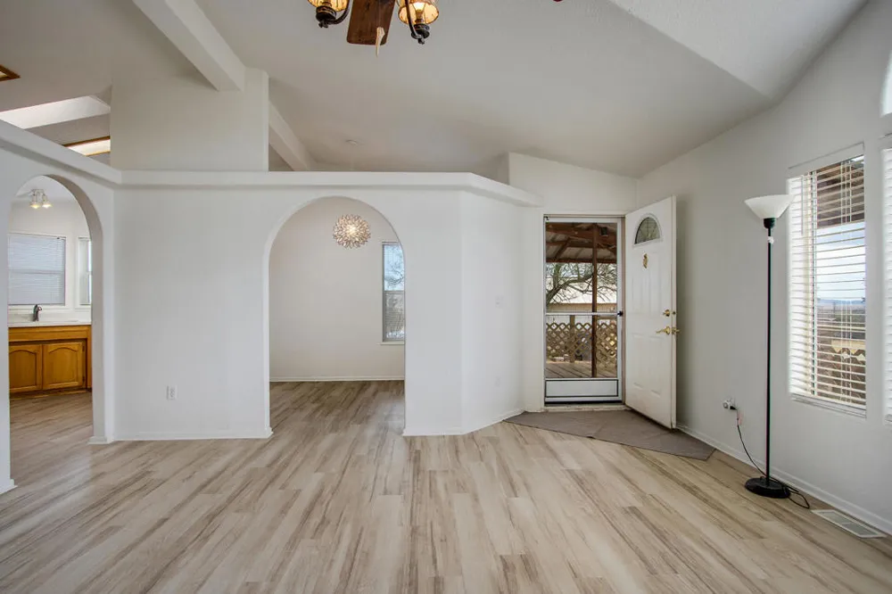 1959 Yetters Lane Landers, CA 92285