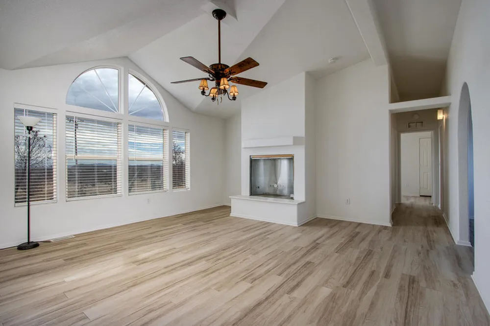 1959 Yetters Lane Landers, CA 92285
